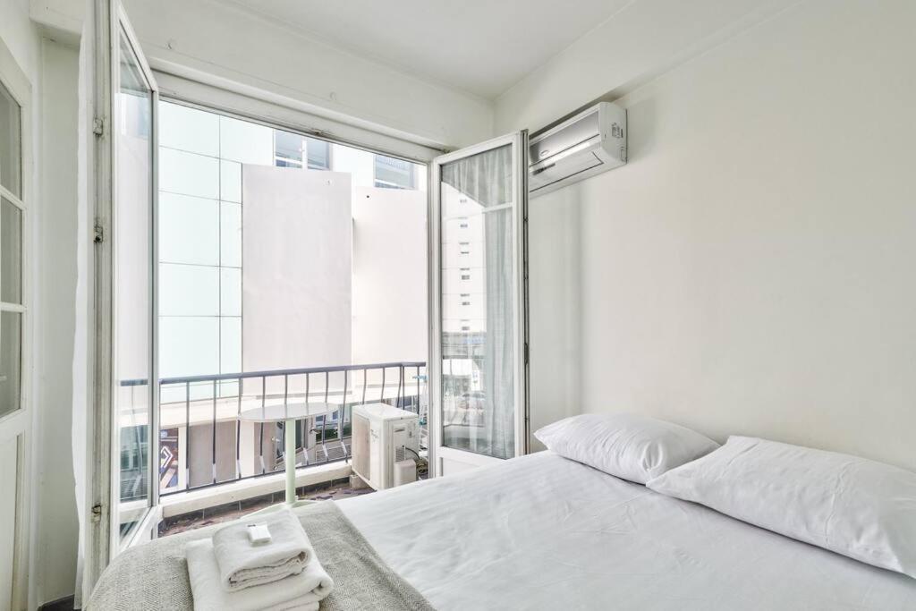L29 Lenval Beach At 1Min Walk To Sea Front Ac Balcony Nice Luaran gambar